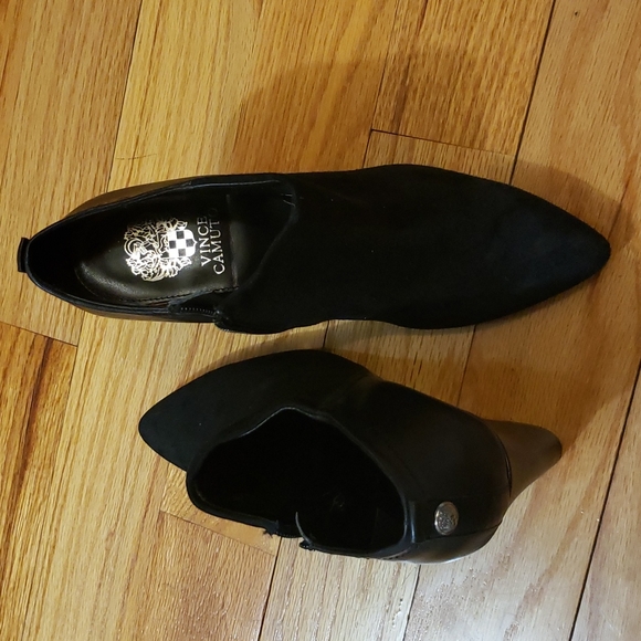 Vince Camuto Black Suede Booties 8.5 - Picture 4 of 4